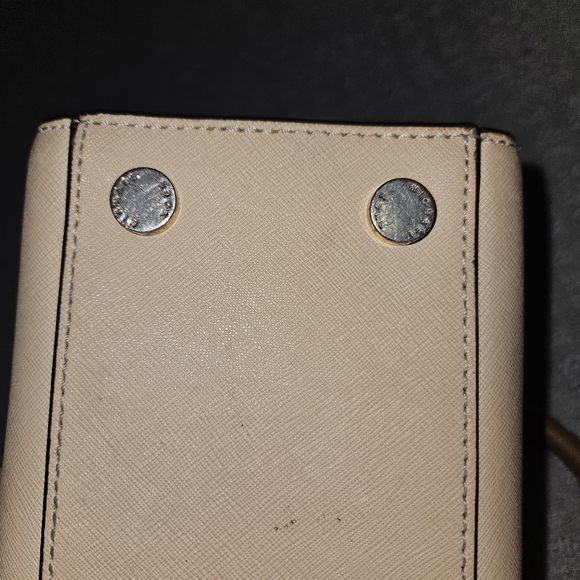 Michael Kors Purse Selma Purse Beige / Cream - Picture 15 of 16